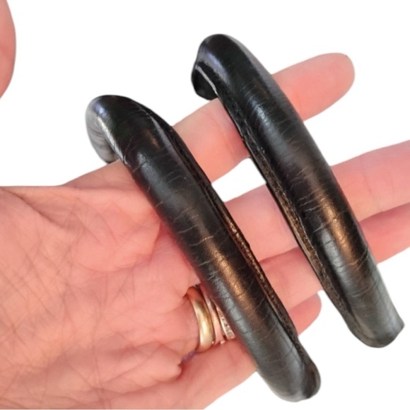 PRADA Tessuto Black Handbag with Shoulder Strap - Picture 9 of 15